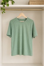Lululemon Men’s Metal Vent Tech Performance Stretch Shirt Medium picture
