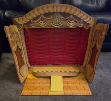 RARE 1963 MATTEL BARBIE & KEN LITTLE THEATRE Playset-Good condition, many pieces picture