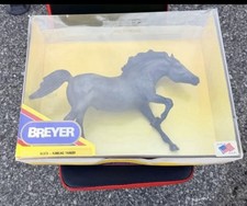 Vintage Breyer Rumbling Thunder #879 Horse – Original Box picture