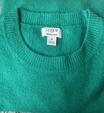 J Crew Women’s Small Extra Soft Crew Neck Green Sweater Classic Quiet Luxury EUC picture