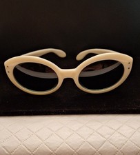 Rare Vintage Ray-Ban Bewitching Sunglasses Cream Mod 1960s Oval Dark Tint picture
