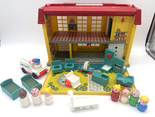 Vintage Fisher Price Little People Play Family Children's Hospital COMPLETE #931 picture