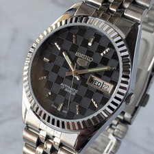 [Used] SEIKO 5 Automatic 70s Black Checker Fluted Bezel Day-Date = From JAPAN picture