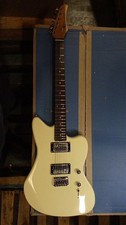 Second-hand KGD cream glossy electric guitar with roasted maple neck, p picture
