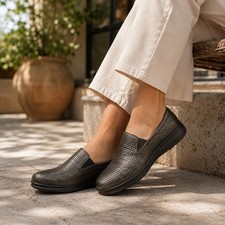 Alegria Keli Professional Clogs Womens 36 Metallic green Leather Slip Resistant picture