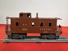 LIONEL POSTWAR SCARCE BROWN 2257 CABOOSE (Type VI) - Rare - Very Good Condition picture