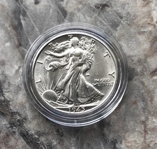 1945-S UNCIRCULATED WALKING LIBERTY SILVER HALF DOLLAR picture