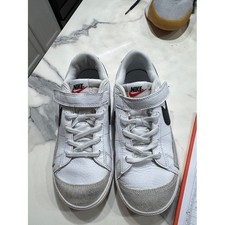Nike Blazer Low 77 Kids Size 2.5Y White Good Hook and Loop Leather Sneakers picture