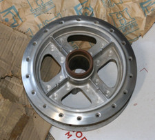 NOS Honda OEM Rear Wheel Hub 1961 CA72 CA77 Dream Touring 42601-259-000 picture