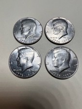 1776-1976 Kennedy Bicentennial $.50 Half Dollar lot of (4} VGC #513 picture