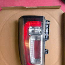 Used Passengers Side Taillight From 2015 Gmc Yukon Light Wear picture