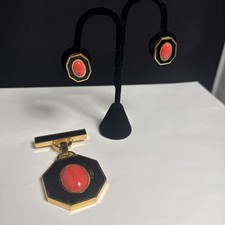 VTG Signed Givenchy 1977 Gold Tone Brooch And Clip On Earrings Very Rare Set picture