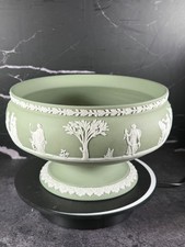 Vintage Wedgewood celadon green jasperware pedestal fruit bowl 5 1/4