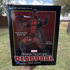 Diamond Select Premier Collection Deadpool Resin Statue 12in 1:6 Limited picture