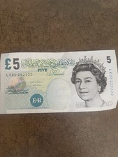 Bank of England £5 Five Pounds Banknote Queen Elizabeth II. Rare serial number. picture