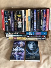 Lot (24) Science Fiction, Horror, Thriller & Gaming Movie Tie-in Novels. picture
