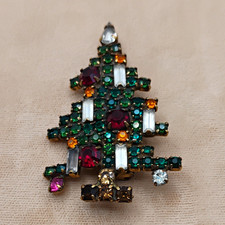 Vintage Signed Weiss Christmas Tree Brooch Pin 5 Candle Rhinestone Book Price  picture