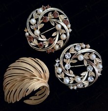 Vintage Rhinestone Brooch Lot Of 3 All Signed LISNER Pearl Circle Leaves Branch picture