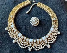 vintage Hattie Carnegie signed milk glass choker bib necklace, gold mesh tone picture