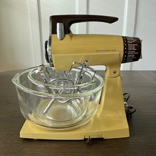Vtg Sunbeam Mixmaster Stand Mixer Harvest Gold 10 Speed 2 Glass Bowls Beaters picture
