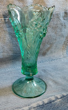 Vintage Fenton Art Glass Vase Daffodil Pattern Sea Mist Green picture