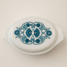 Vintage Pyrex Horizon Blue 1 .5 Quart  Oval Casserole With Lid 1969-72 USA picture