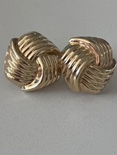 14K Yellow Gold Italian Ribbed Knot Earrings- Beautiful Vintage Hollow Statement picture