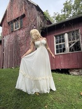 70's White Lace Corset Gunne Sax Gown picture