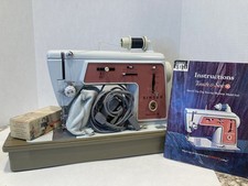 Singer Touch & Sew Special Zig Zag Model 626 Sewing Machine W/ Case, Accessories picture