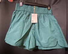 Quince Women’s Garden Green Pull On Poplin Organic Cotton Shorts Size Medium picture