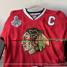 Authentic Reebok Jonathan Toews Blackhawks 2015 Stanley Cup Final Autographed  picture