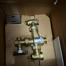Guardian G6020 Brass Thermostatic Mixing Valve 1 in NPT 13 GPM 125 PSI picture