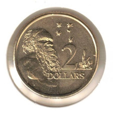 2017 AUSTRALIA Uncirculated Two Dollar QEII & Aboriginal Man with 5 Stars Coin picture