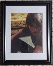 HOLIDAY SPECIAL BUY IT NOW Taylor Swift with HEART Signed Framed 8x10 Photo PSA picture