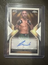 2024 Topps Chrome UFC Main Event Autographs #MEA-AVO Alexander Volkanovski Auto picture