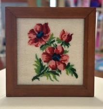 Vtg Floral Hand Beaded Framed Wall Art 11 X 11 Red Poppies Needlepoint picture