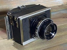 Vintage camera Has Mamiya-Sekor 80mm, f/2.8 lens & Copal Press No. 0 shutter picture