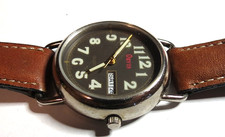 VINTAGE UNISEX ORVIS QUARTZ WRISTWATCH 30m DAY DATE NEW BATTERY picture