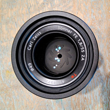 Sony FE 55mm f/1.8 ZA Sonnar T* E-Mount Lens SEL55F18Z 49mm Hood/Cap picture