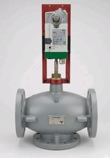 Honeywell VGF31LD40 3-Way Valve 160Cv w/ Kele KA-301-P Actuator & Q5022 Linkage picture