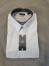 Van Heusen Mens Wrinkle Free WHITE Dressshirt. 2XL. 18X 34/35. NWT. Regular Fit picture
