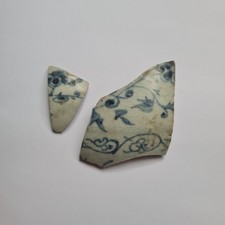 c.1350 Yuan Dynasty Antique Blue and White Floral Pottery Shards China Vase  picture