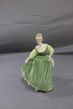 Vintage Royal Doulton Fair Lady Figurine HN 2193 Green Dress England 1962 Mint picture