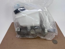 New Brake Master Cylinder 133047 For Volvo 2001-2014 picture