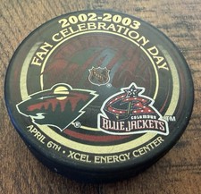 Minnesota Wild NHL 2002-2003 Limited Edition Fan Celebration Puck 1,000 Made picture