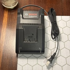 BOSCH 18V Battery Charger GAL18V-40 (New From Larger Kit)  picture