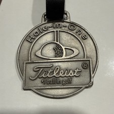 Vintage Metal Medallion Golf Bag Tag TITLEIST HOLE-IN-ONE #1 Ball in golf picture
