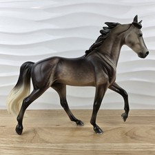 Breyer Bluegrass Bandit World Champion Tennessee Walking Horse #585 picture