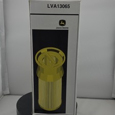 New OEM John Deere Hydraulic Filter Element P/N LVA13065  picture