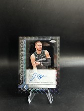 2025-26 Topps Chrome Update Donte DiVincenzo Auto Black Geometric Refractor #/10 picture